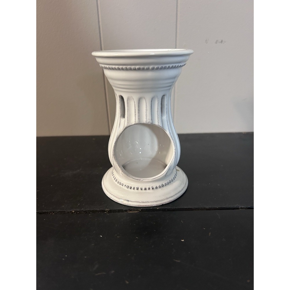 White Barn Candle Co. White Ceramic Fragrance Oil Warmer Bath & Body Works